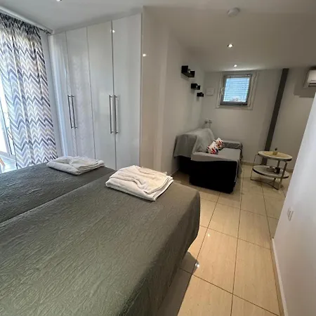 Connie's Sea Side 2b Apartamento Cos